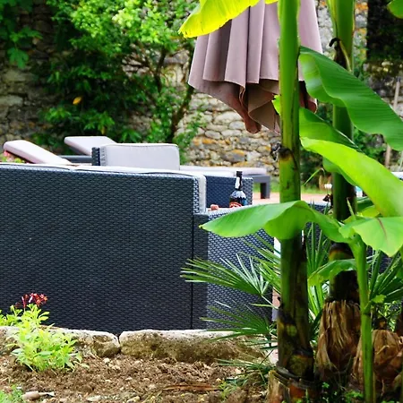 D'hotes Le Bernes Nocleg ze śniadaniem 3*