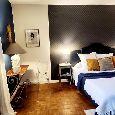 Nocleg ze śniadaniem D'hotes Le Bernes 3*