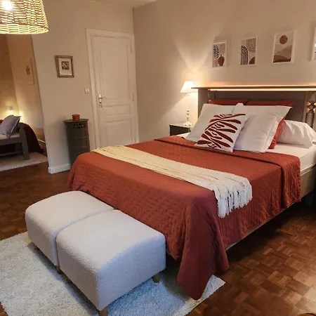 D'hotes Le Bernes Bed & Breakfast Vic-Fezensac