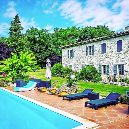 Couette-café D'hotes Le Bernes 3*
